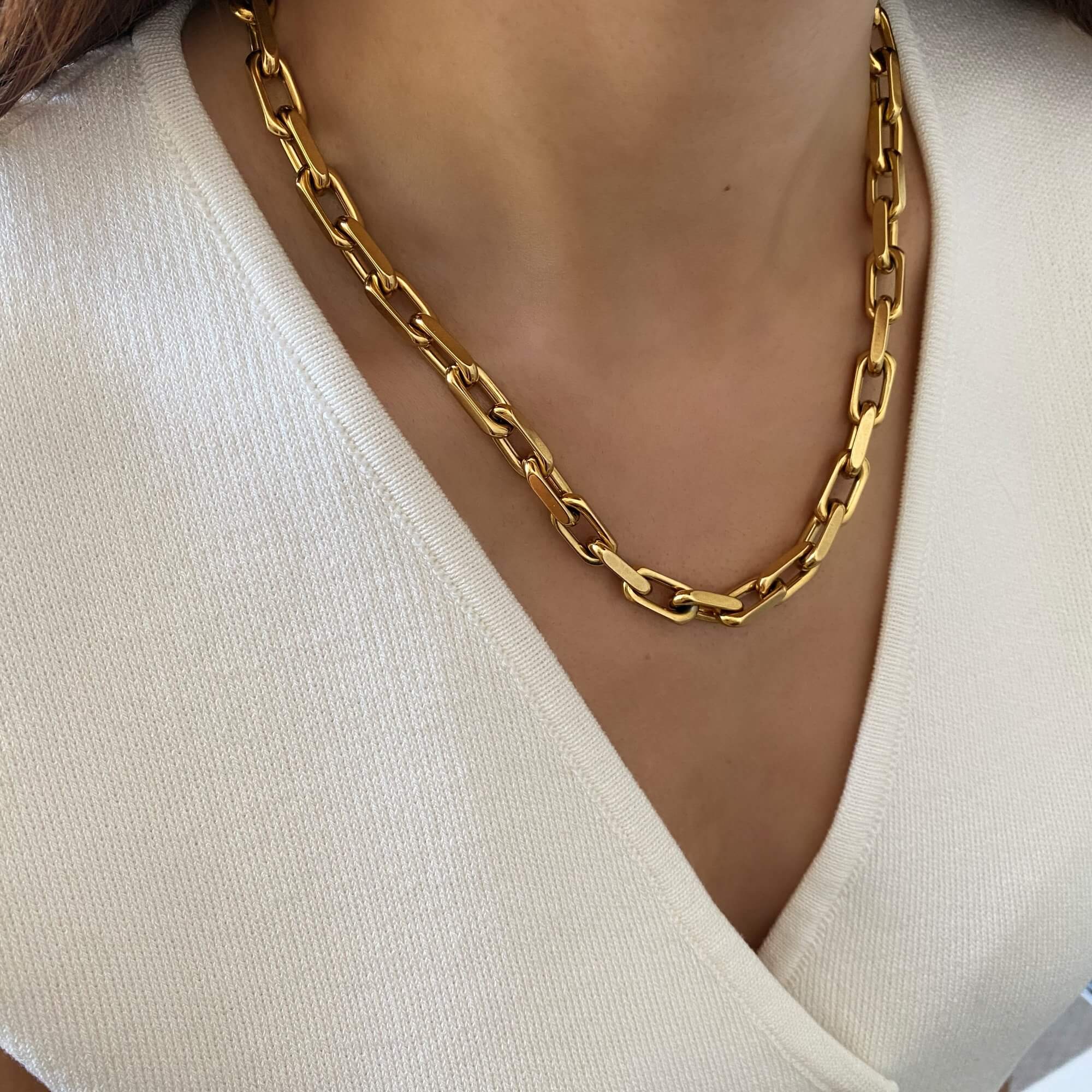 Alternative side view of the KlinkN 18K gold-plated thick link chain necklace by Kampy Designs, capturing its sleek structure and refined detailing.