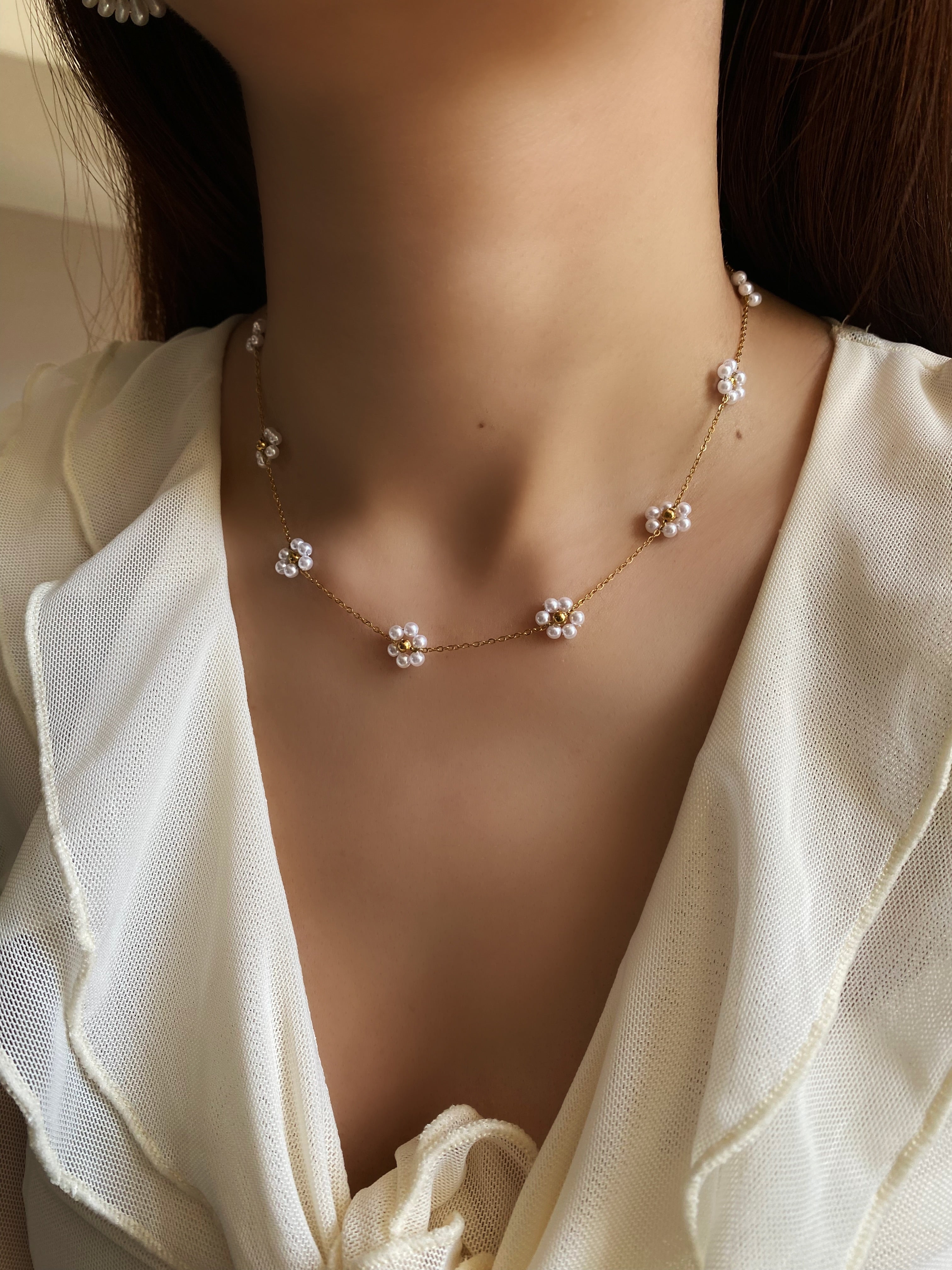 Gold-plated Daisy Flower Choker, highlighting the floral design details