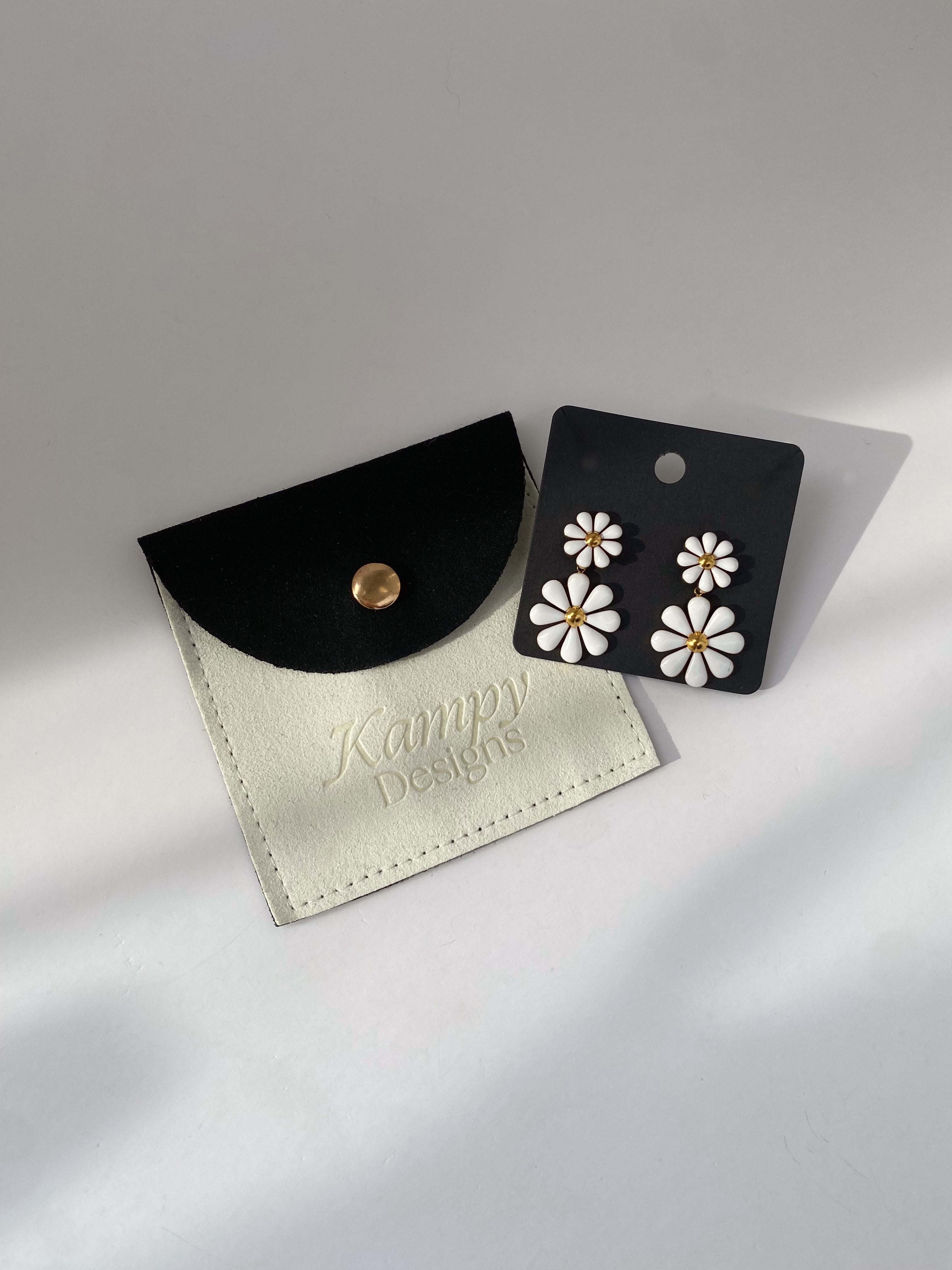 White Daisy Drop Earrings