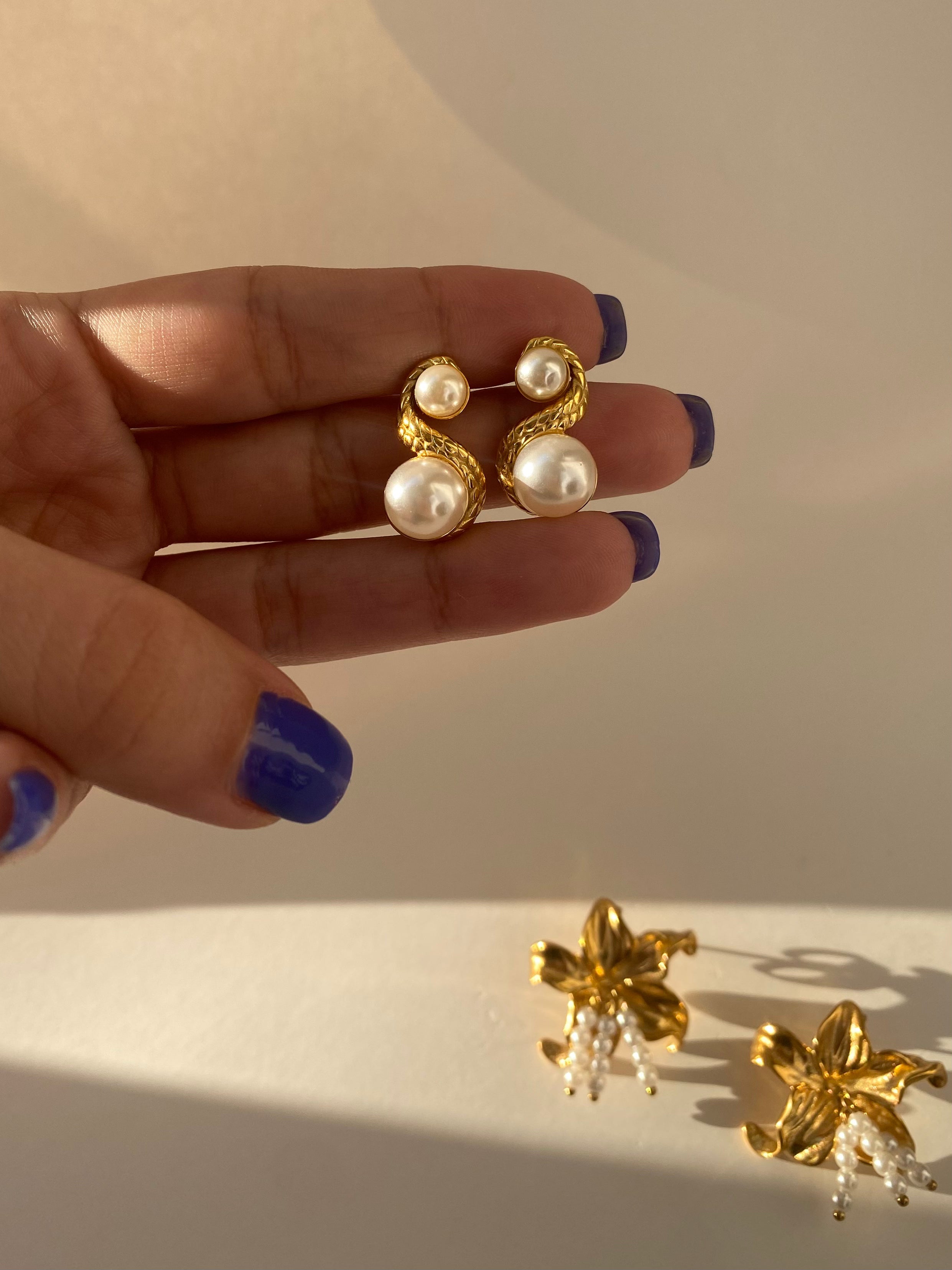 S-shape Pearl Earrings