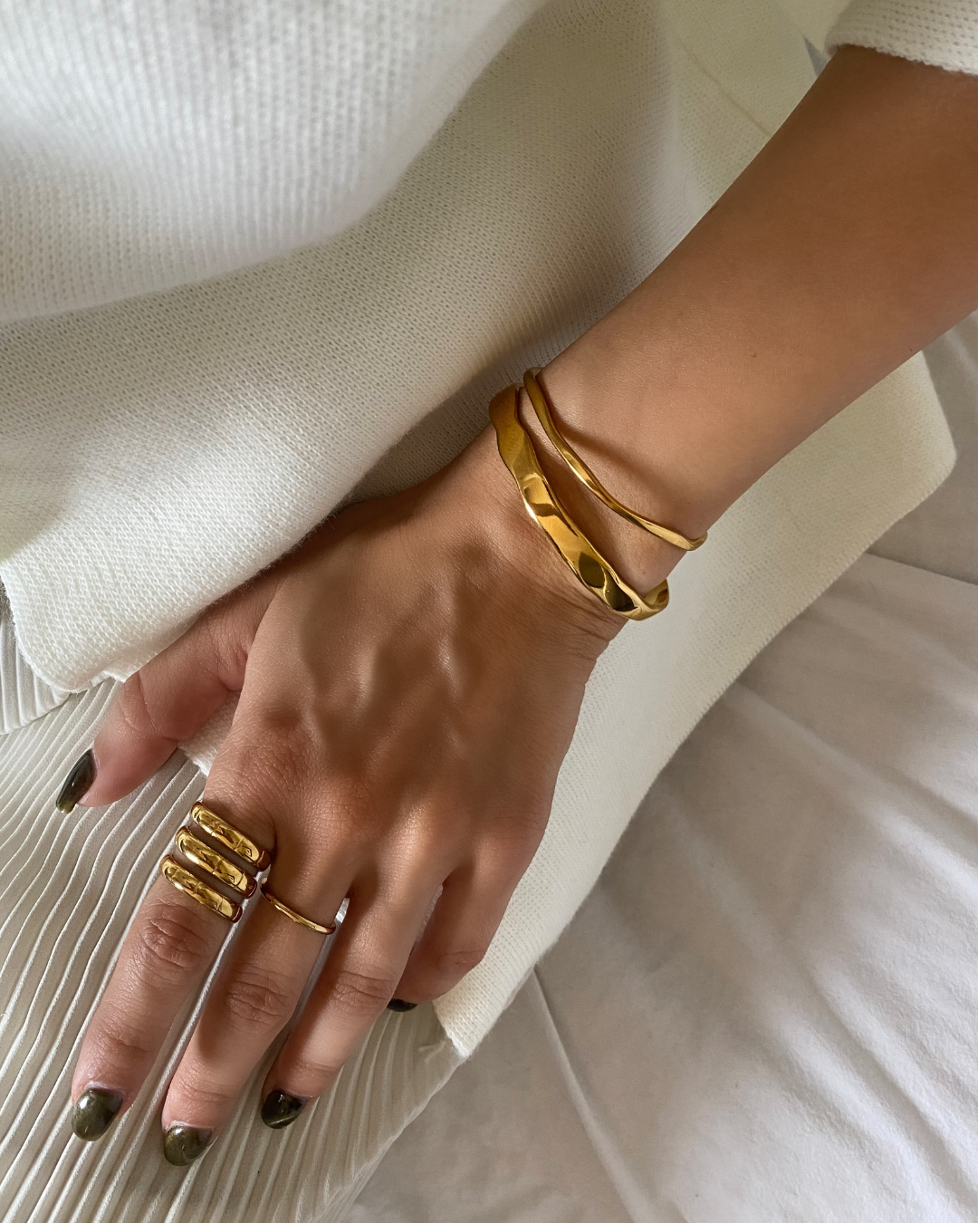 Gold Cuff Bangle Set