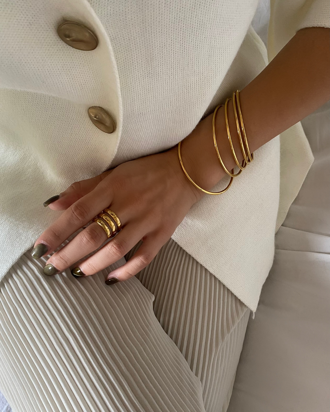 Thin Gold Bangle Set (5-Pack)