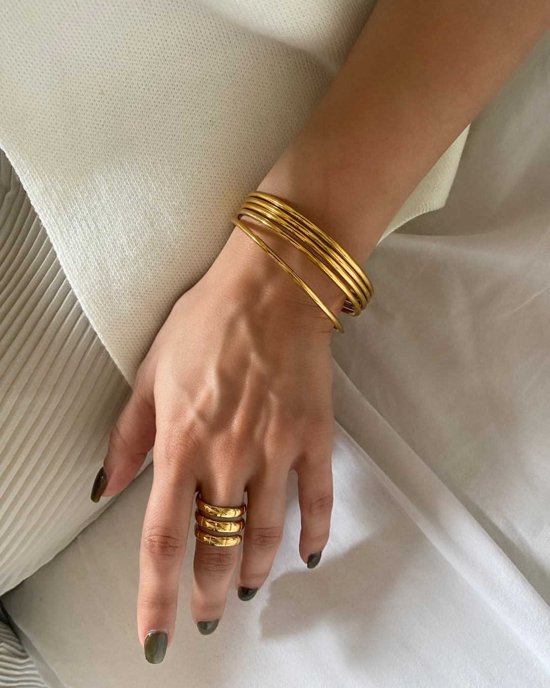 Thin Gold Bangle Set (5-Pack)