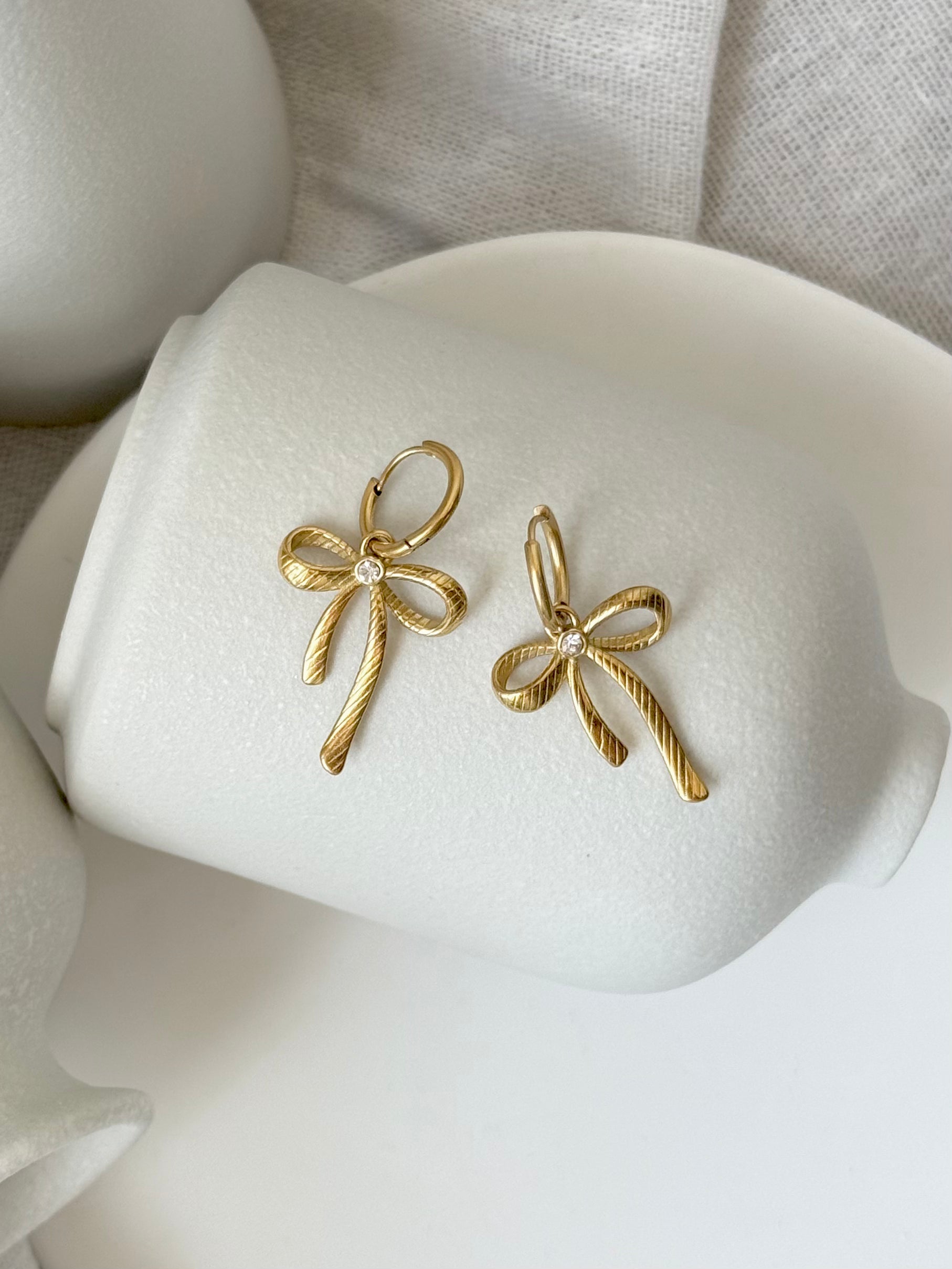 Why 316L Stainless Steel Is the Gold Standard for Everyday Jewelry