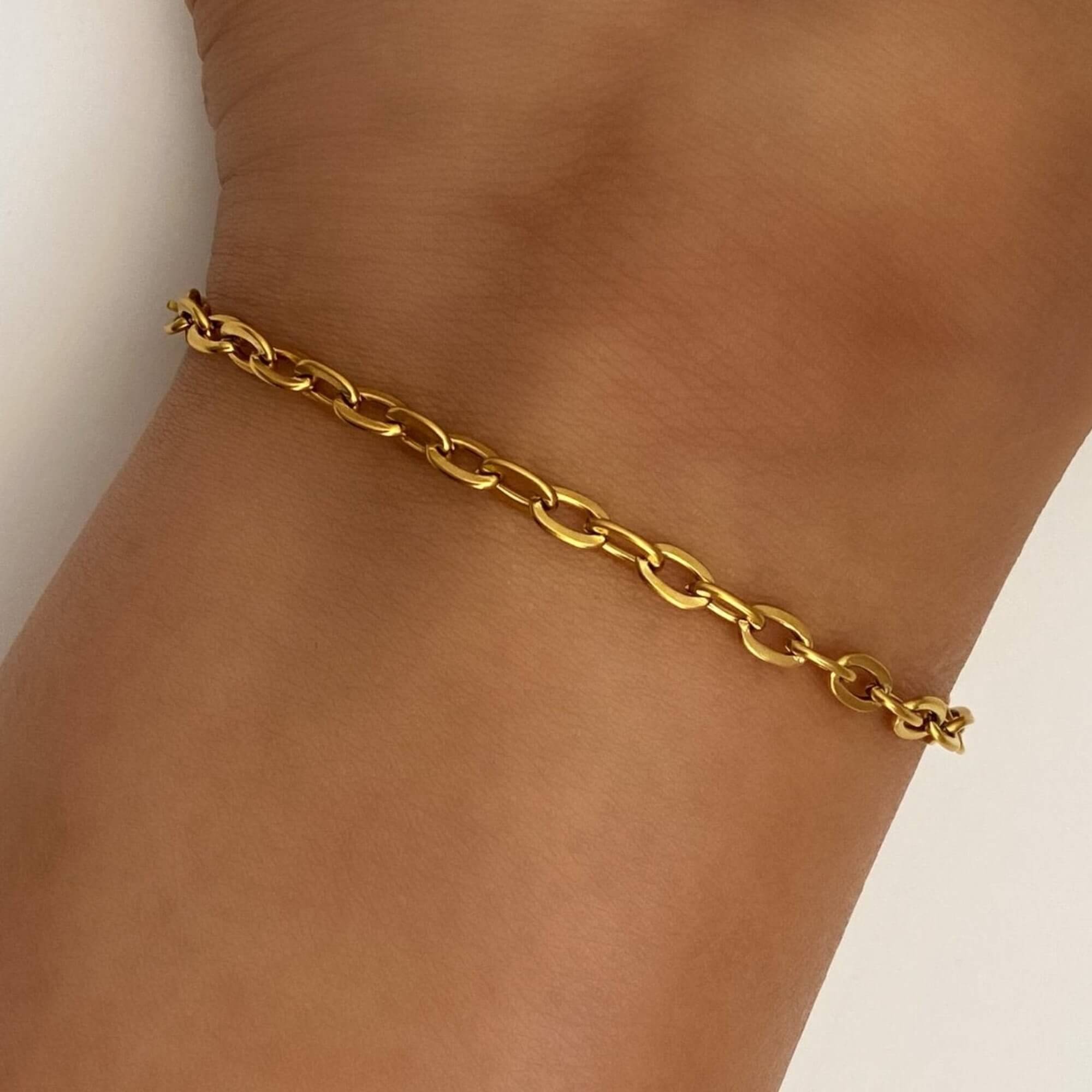 Close-up of the KayeA 18K gold-plated link chain anklet by Kampy Designs, capturing the fine detailing and luxurious gold-plated finish.