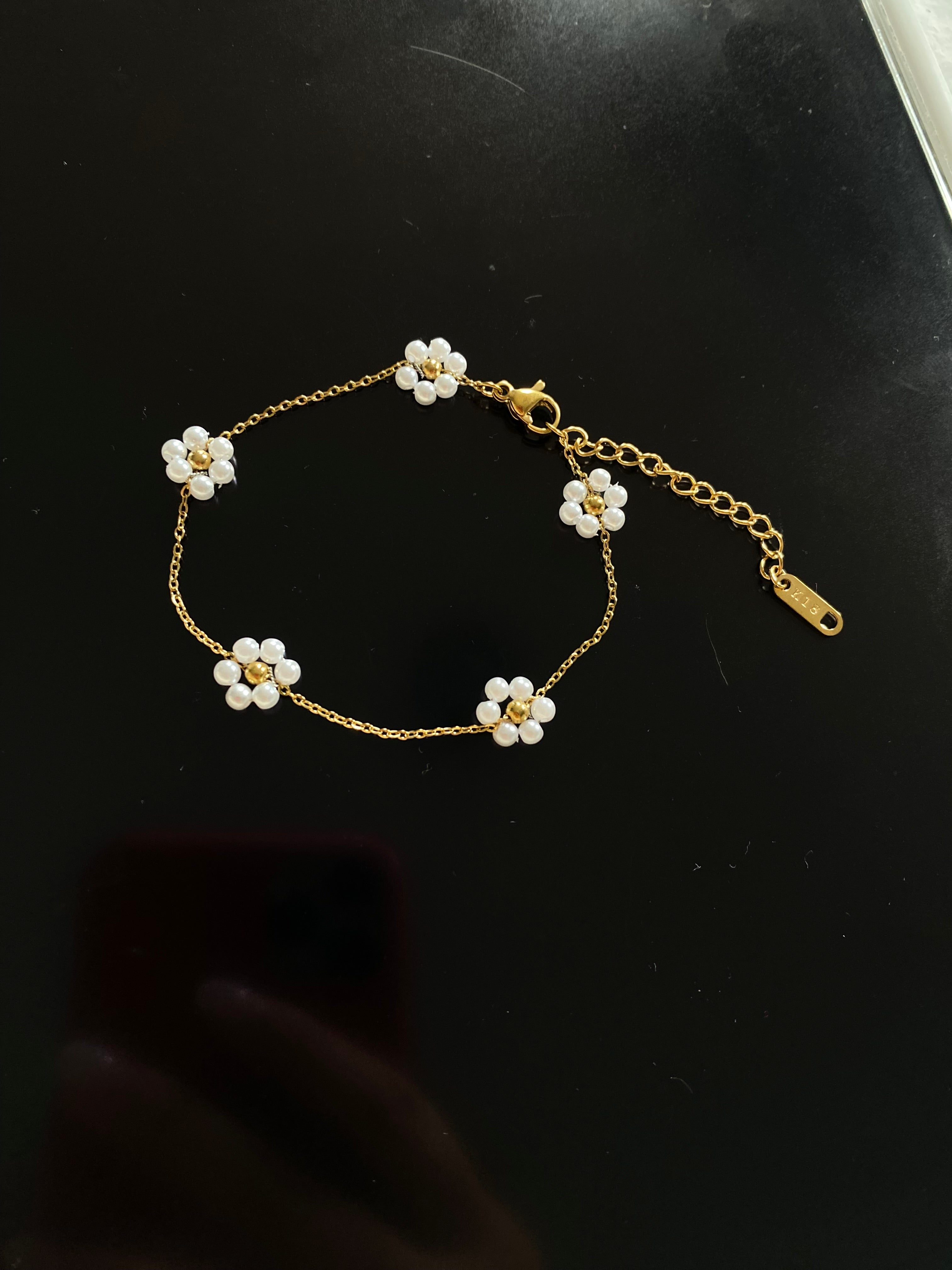 Daisy Flower Pearl Bracelet