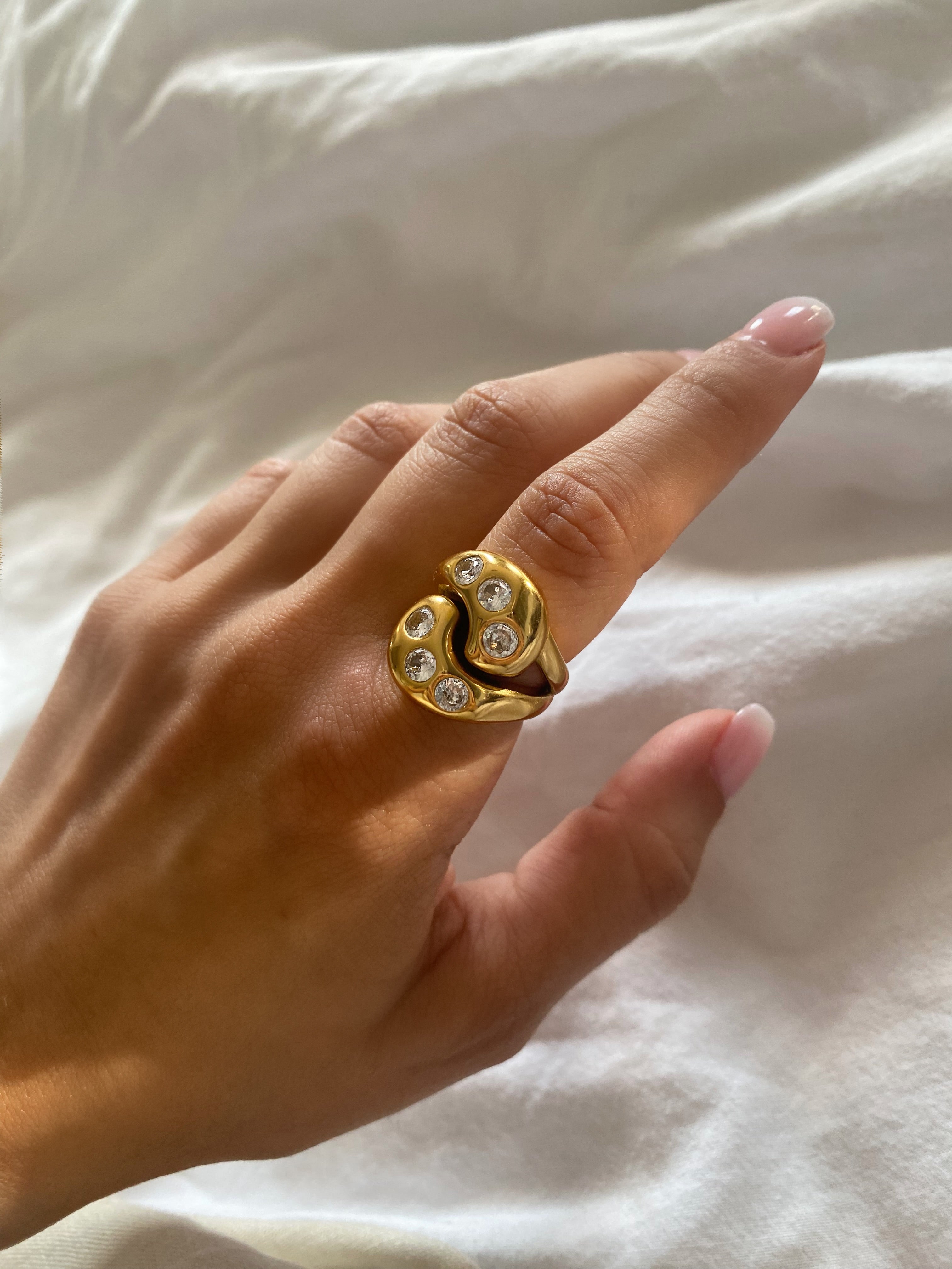 Yin Yang Ring