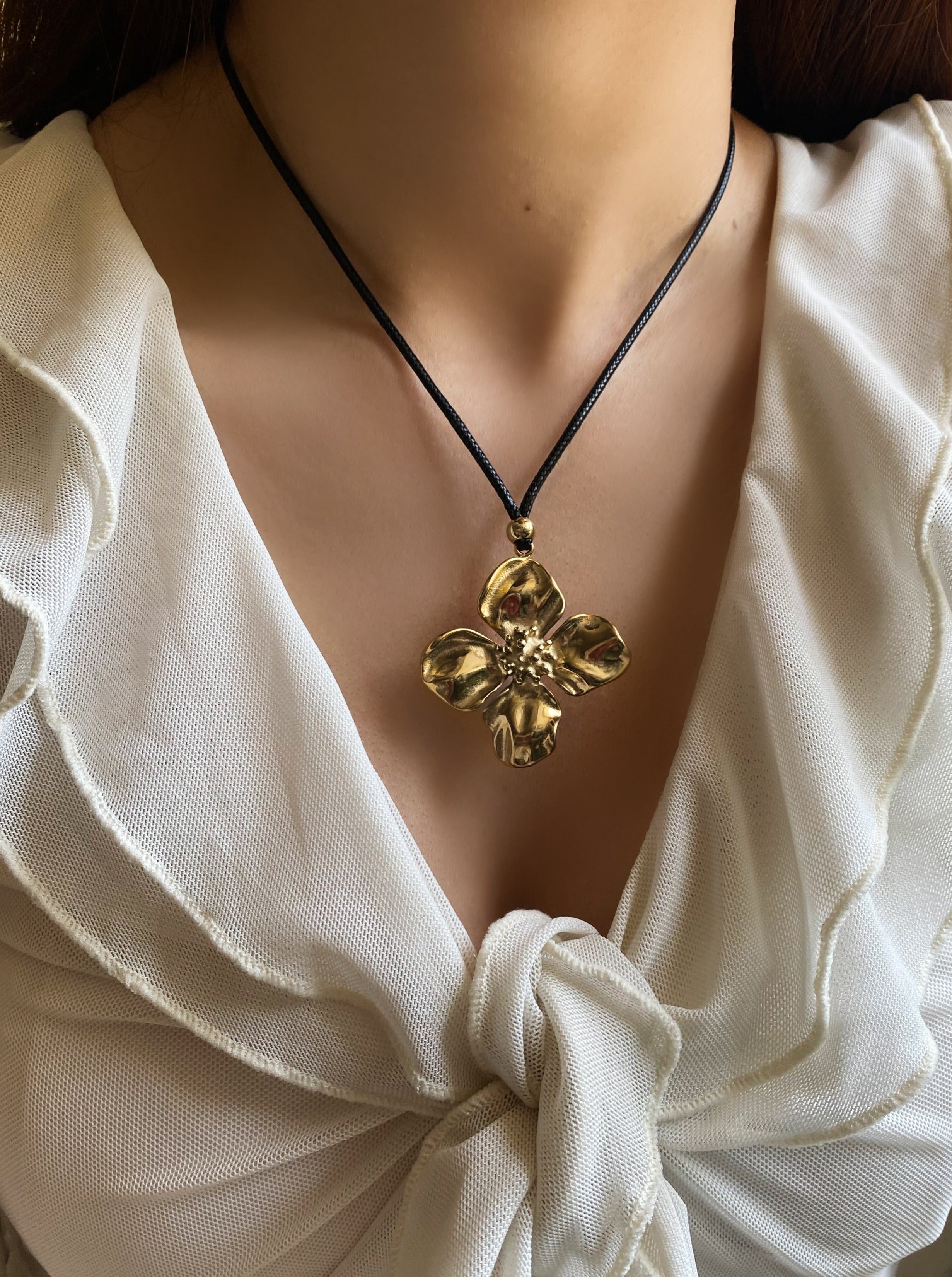 Gold Flower Pendant Chord Necklace