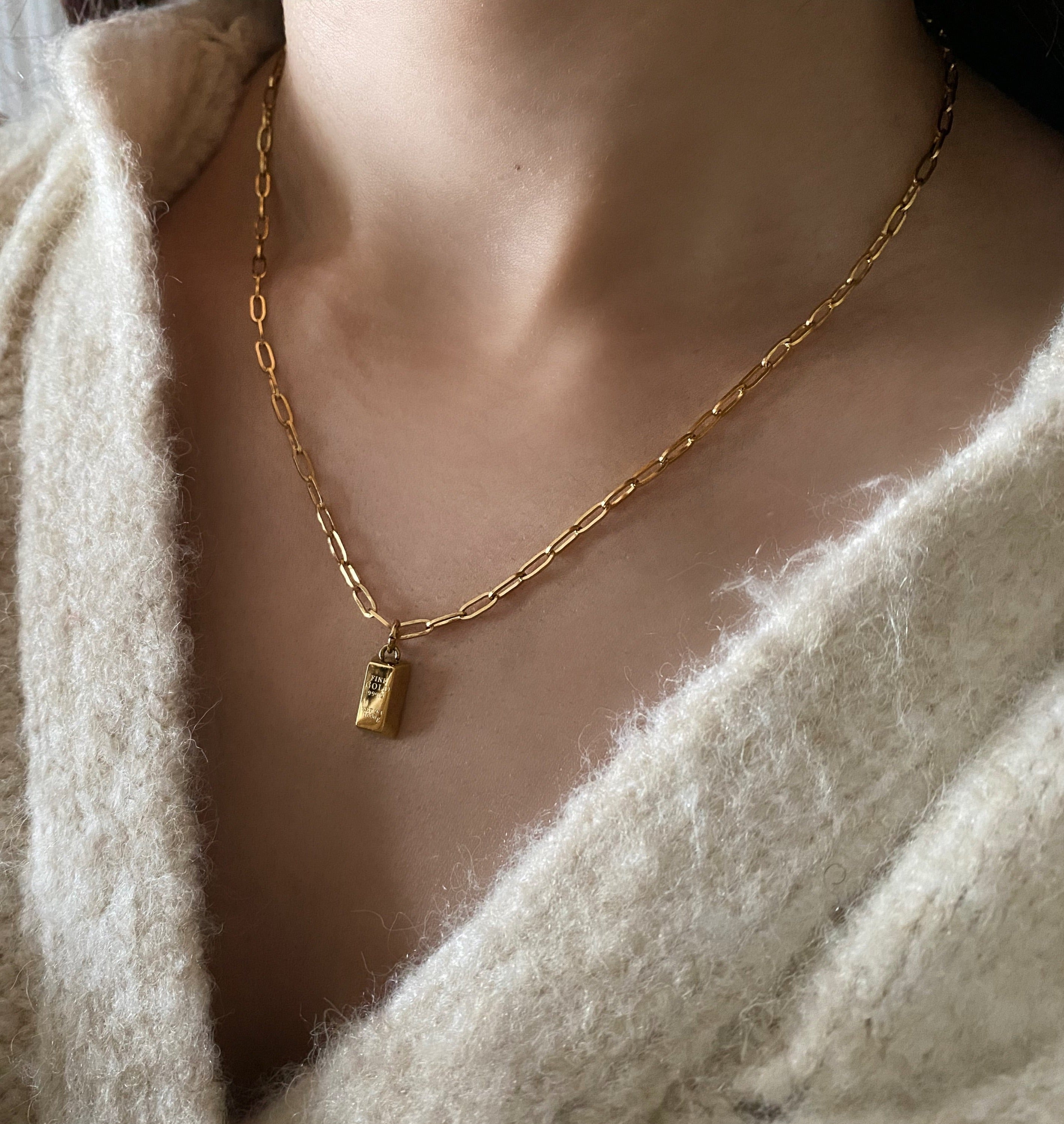 Gold Bar Pendant Necklace