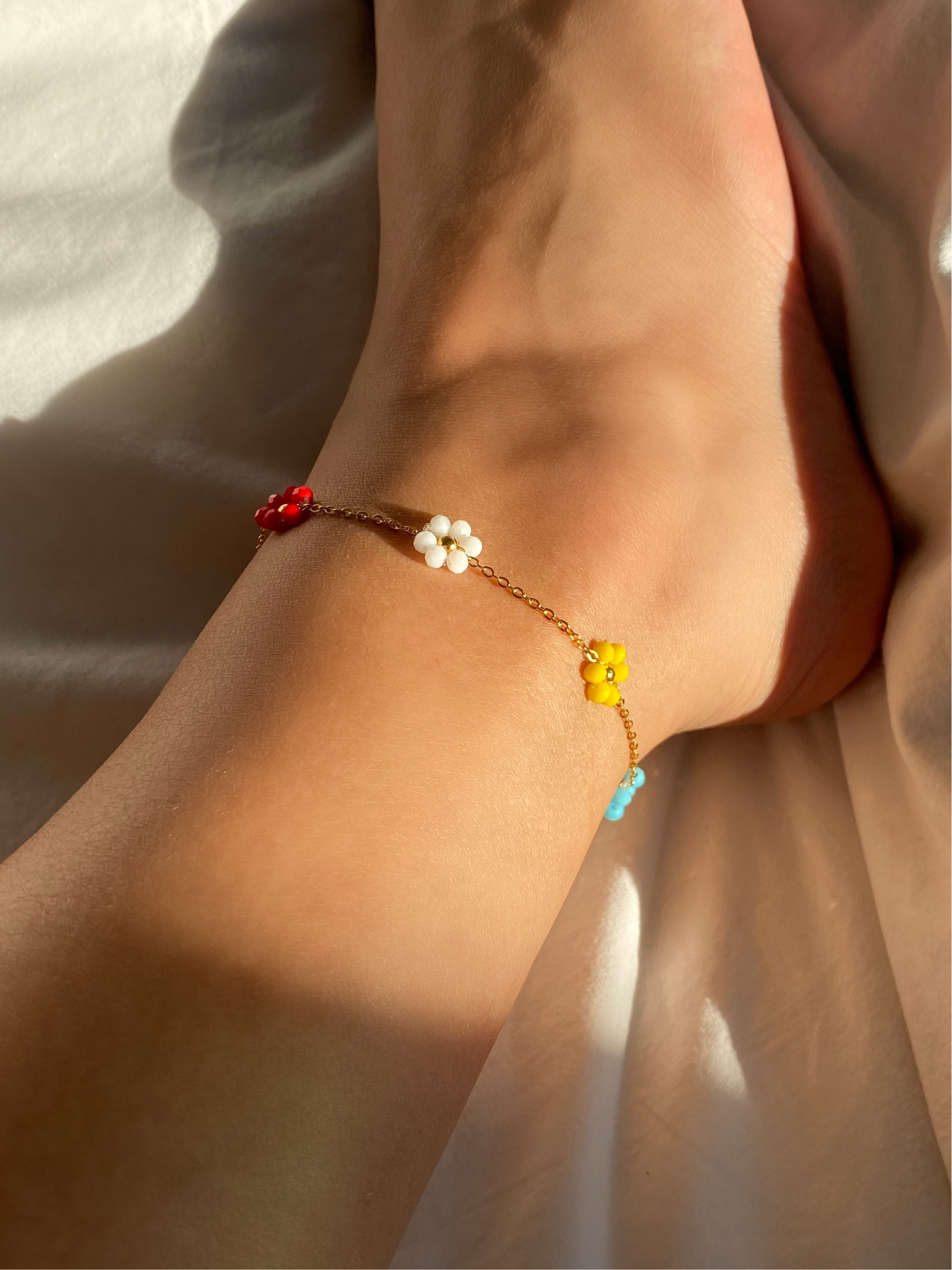 Rainbow Daisy Flower Anklet