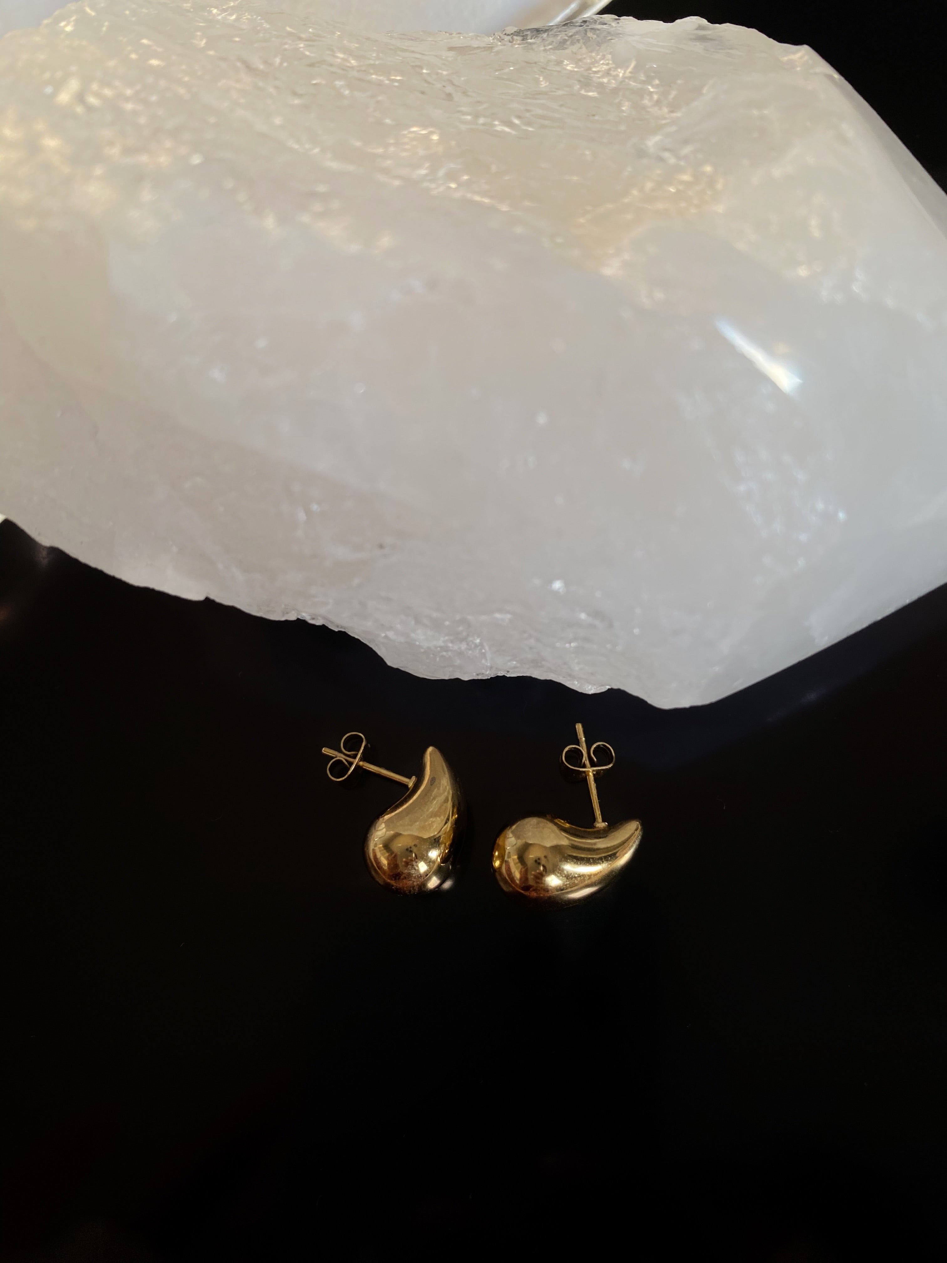 Tiny Gold Teardrop Earrings