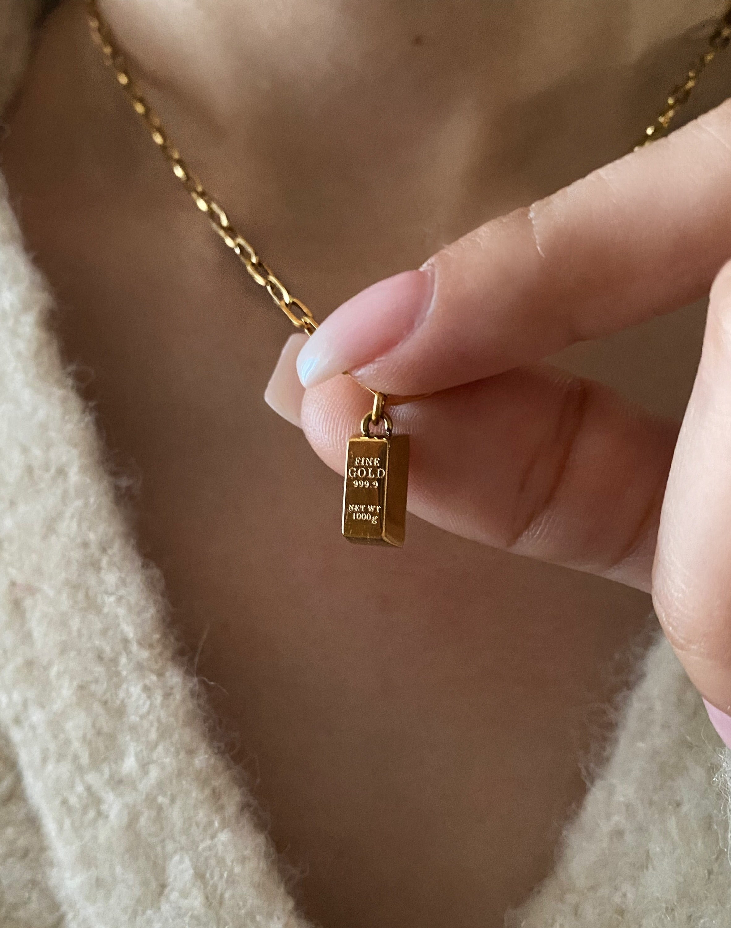 Gold Bar Pendant Necklace