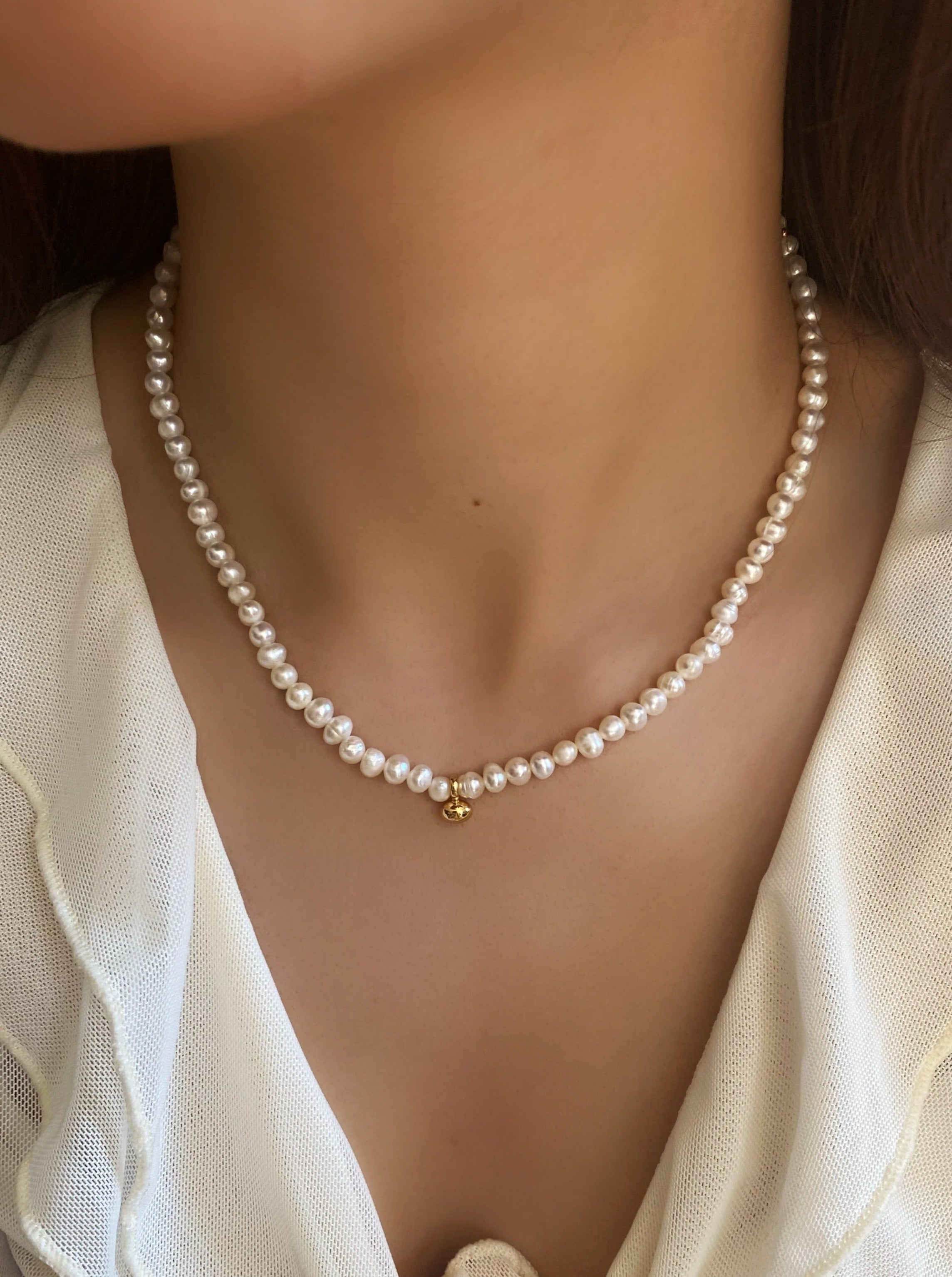 Freshwater Pearl Choker with Charm