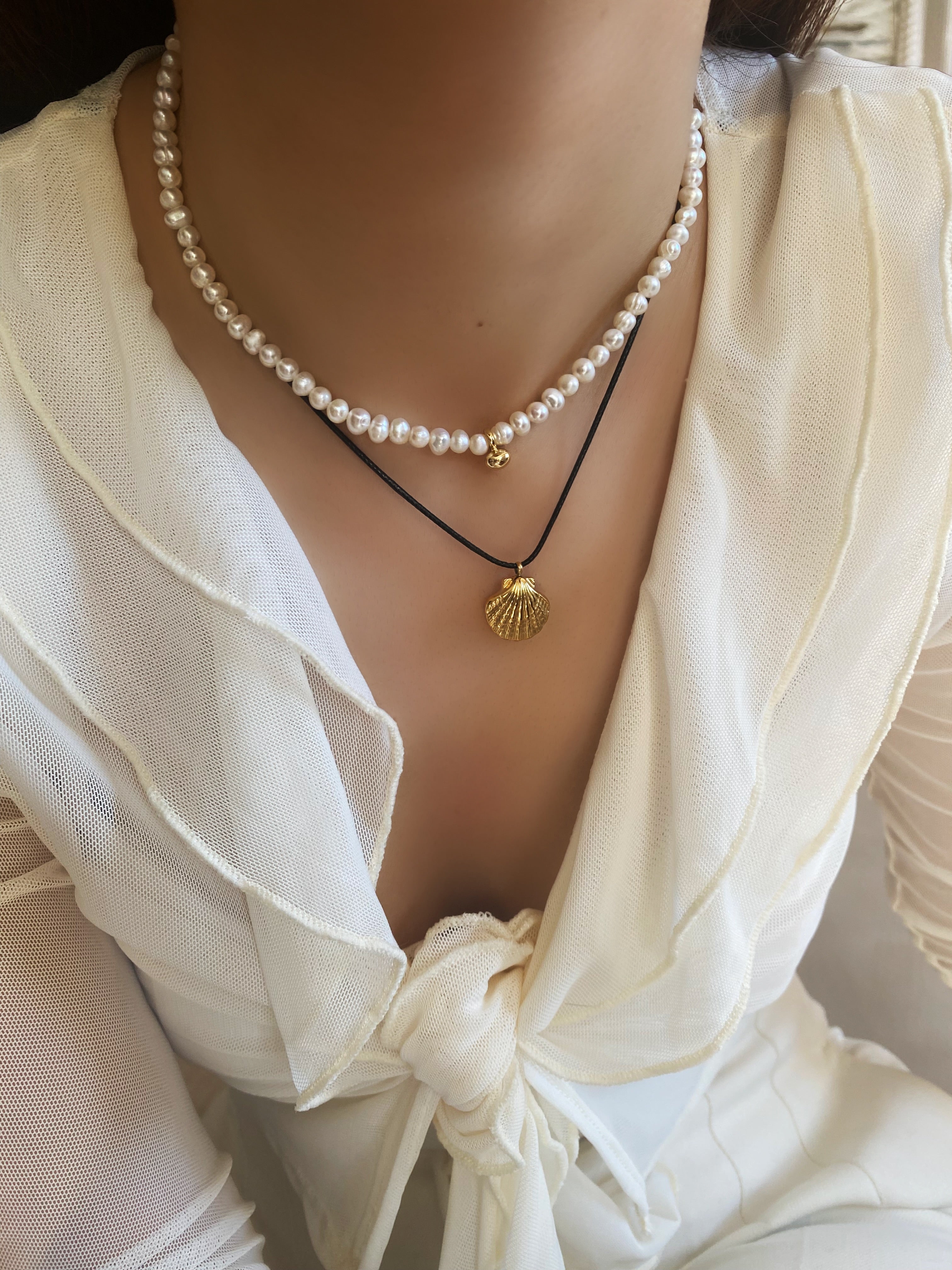 Freshwater Pearl Choker with Charm