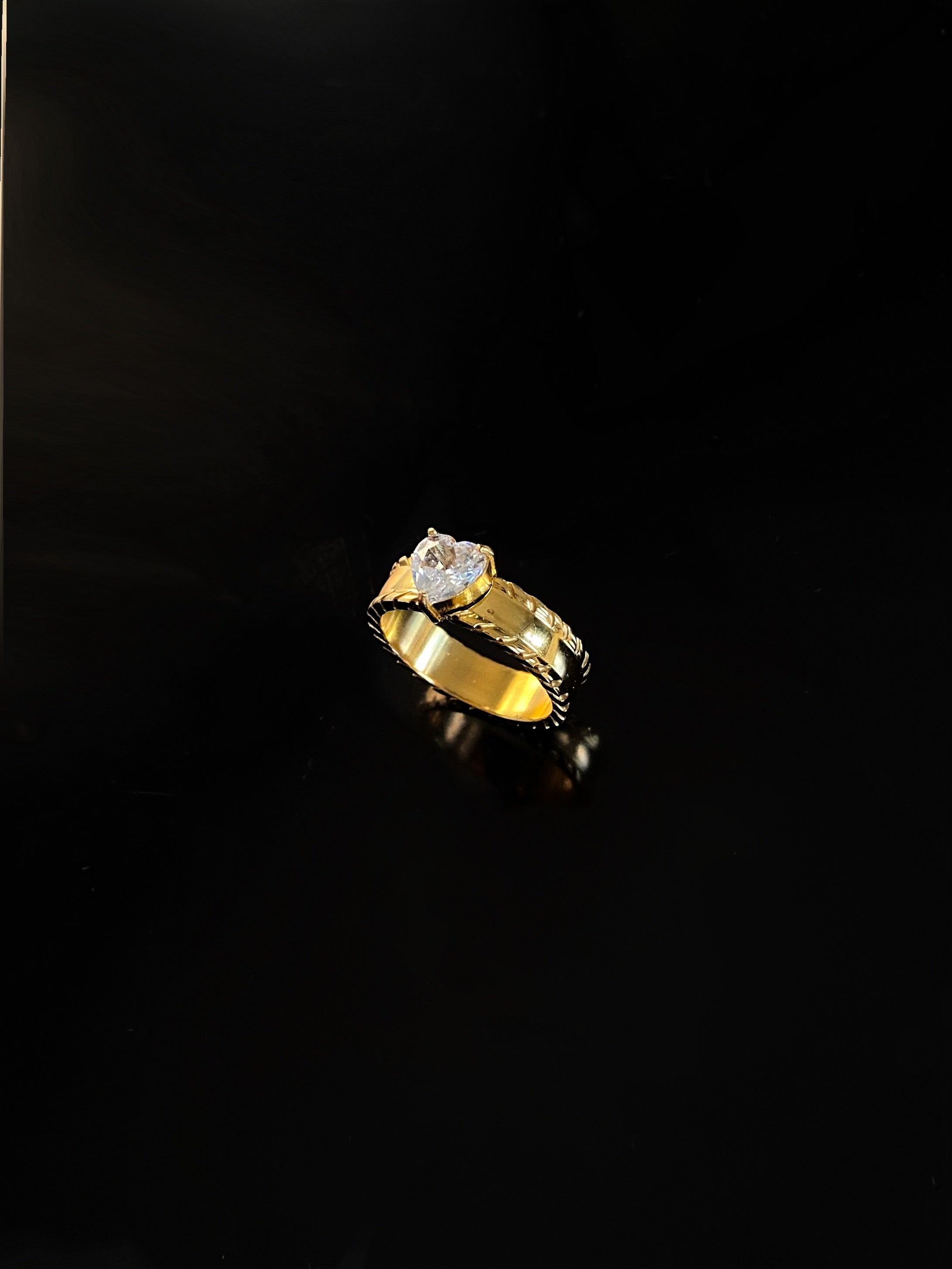 Heart Diamond Gold Ring