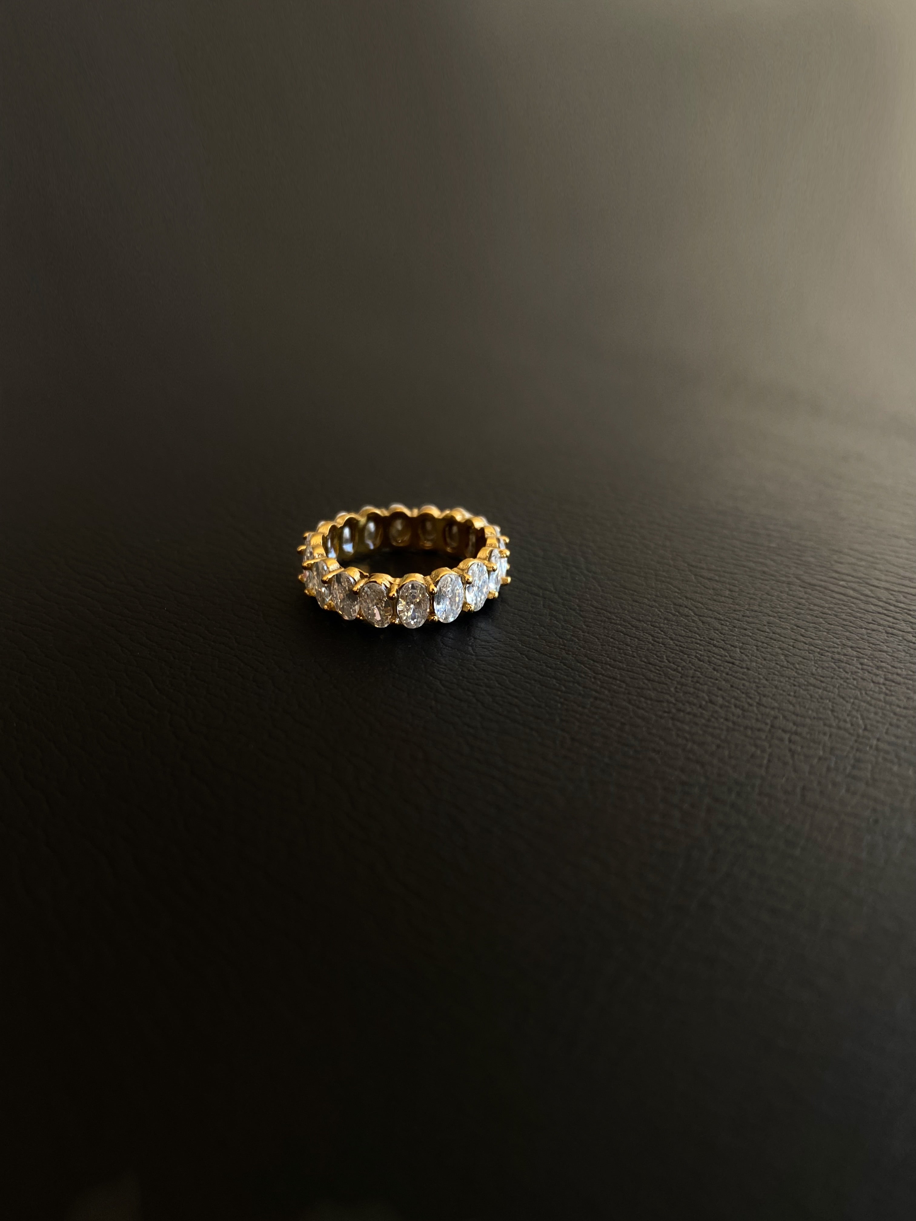 Oval Diamond Band Ring