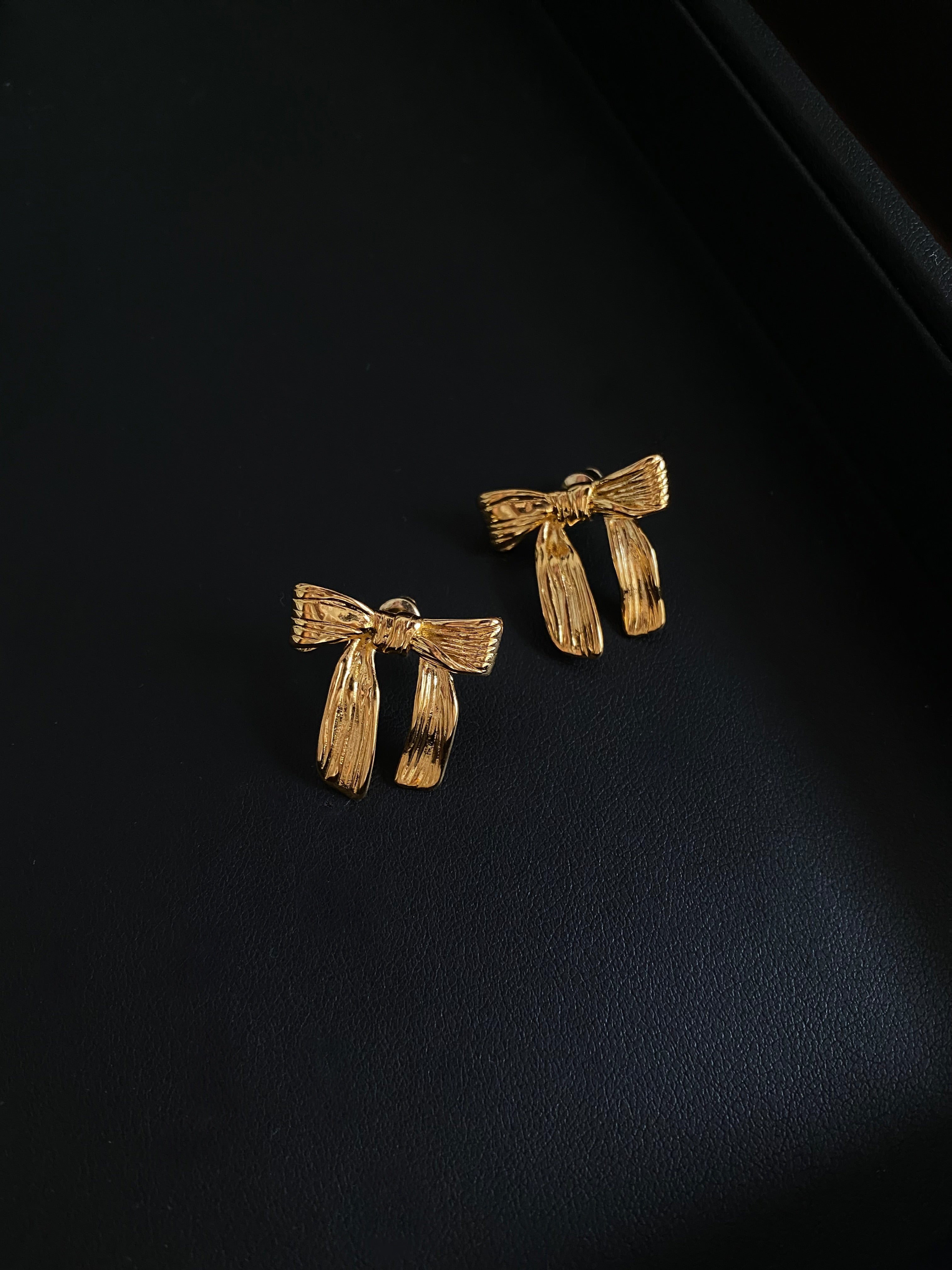 Ribbon Stud Earrings