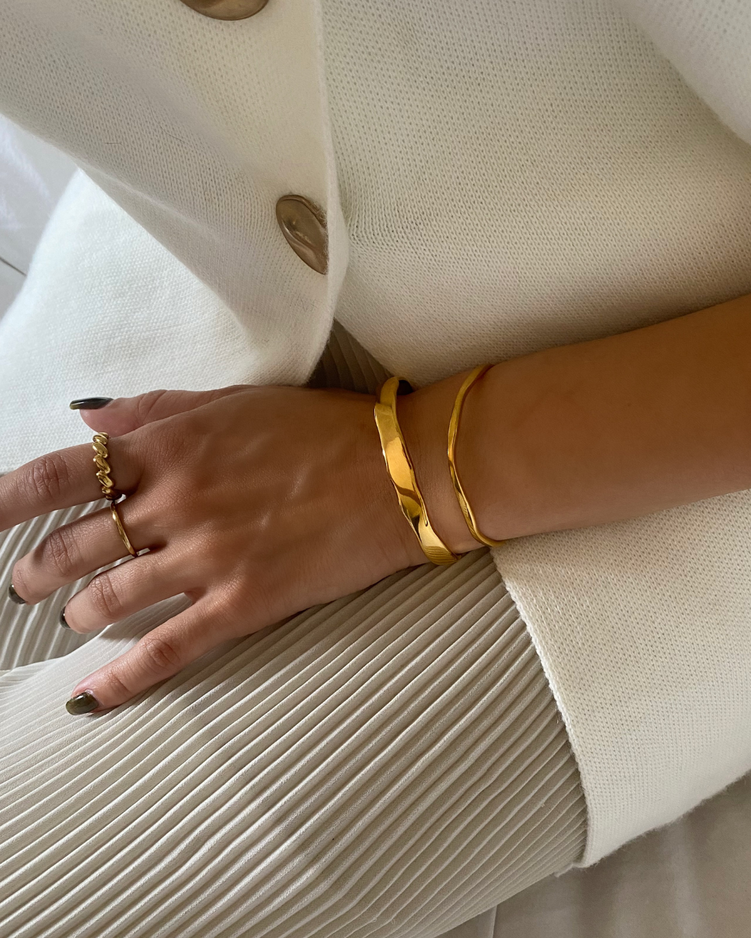 Gold Cuff Bangle Set